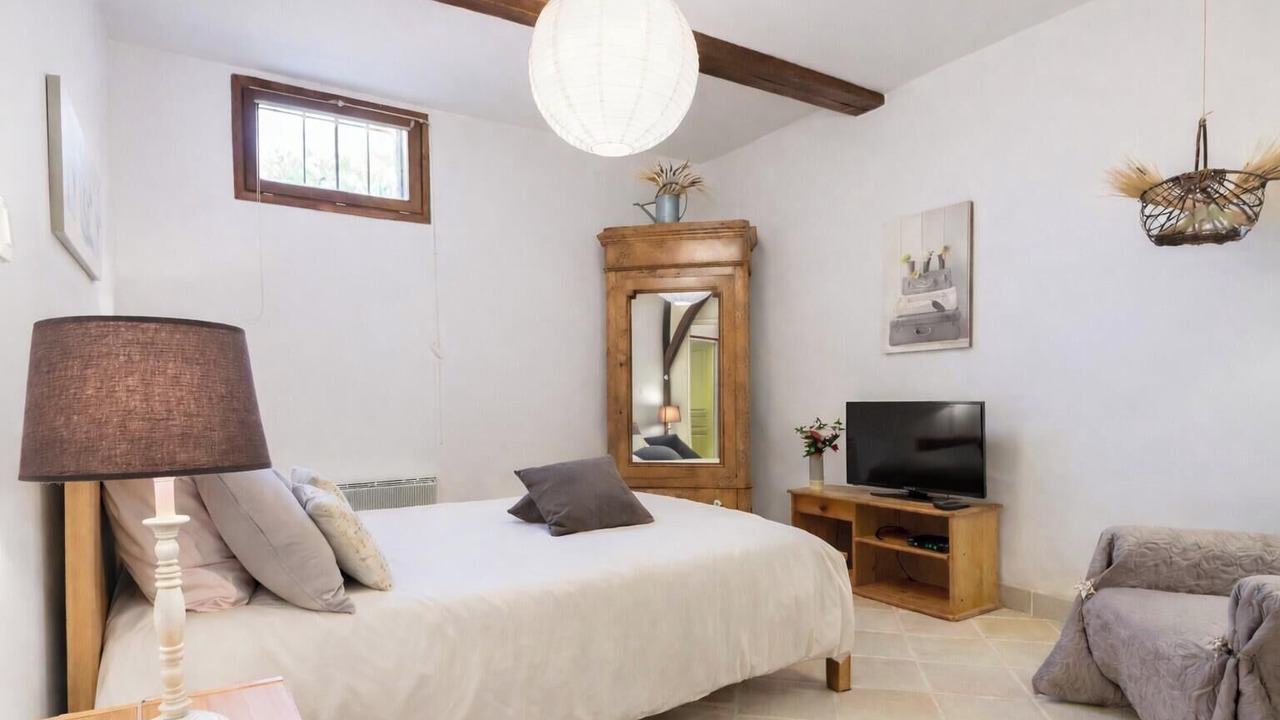 Photo of Bedroom in Calmont