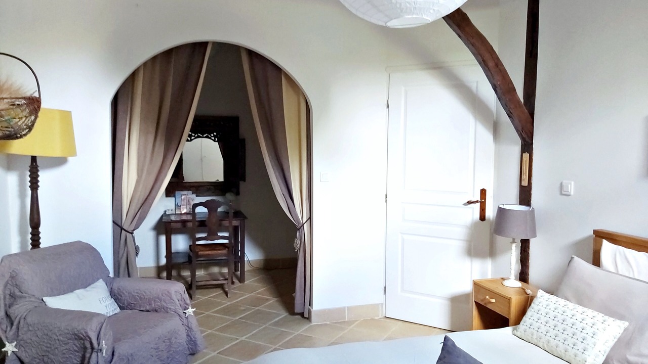 Photo of Bedroom in Calmont