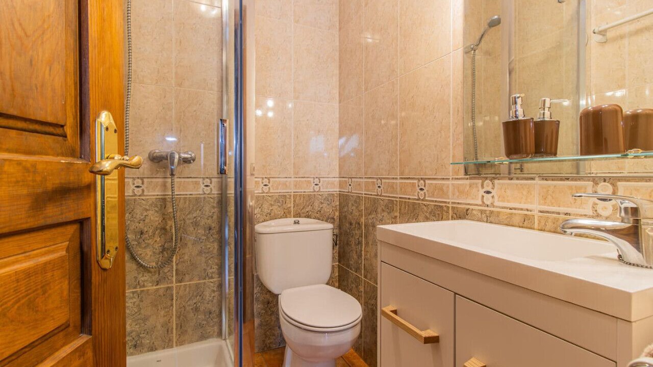 Photo of Bathroom in Senegue