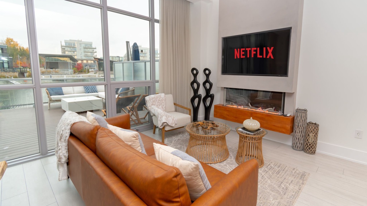 Photo of Livingroom in Innisfil