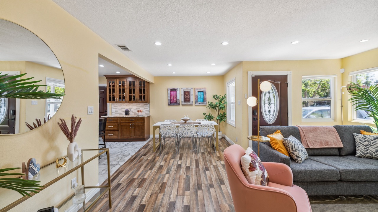 Photo of Livingroom in Concord