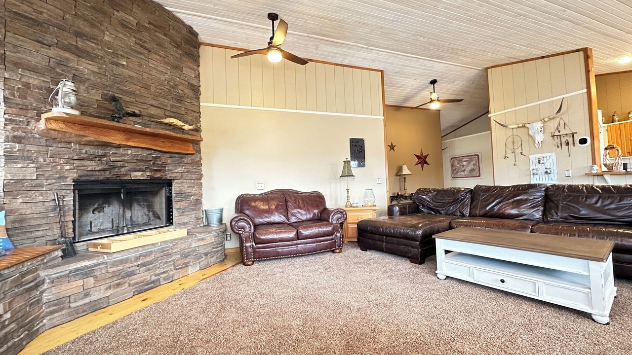 Photo of Livingroom in Lowell