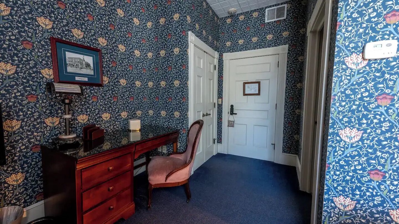 Photo of Others in Geneseo