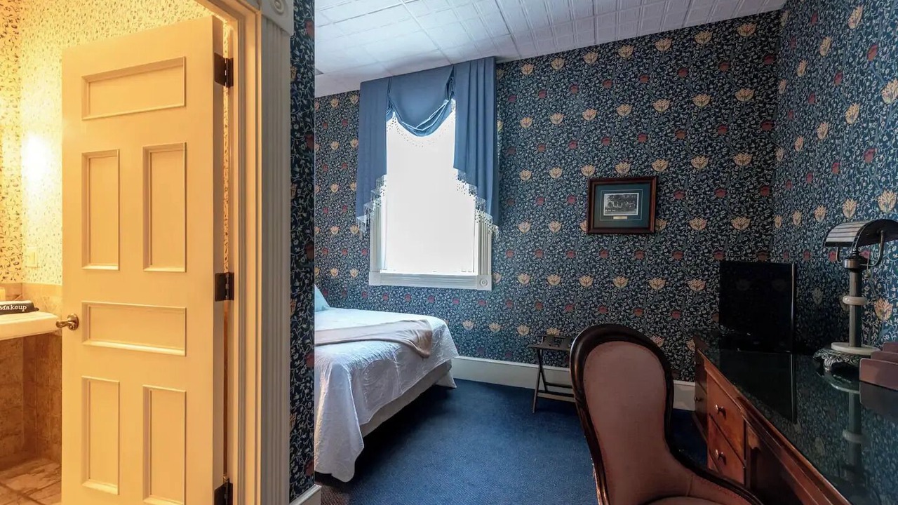 Photo of Bedroom in Geneseo