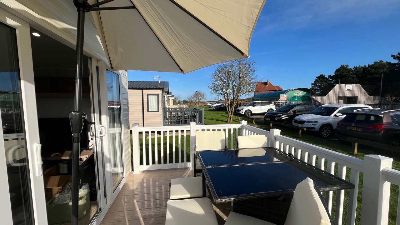 Photo of Others in Cayton Bay