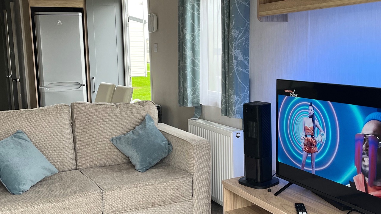 Photo of Others in Cayton Bay