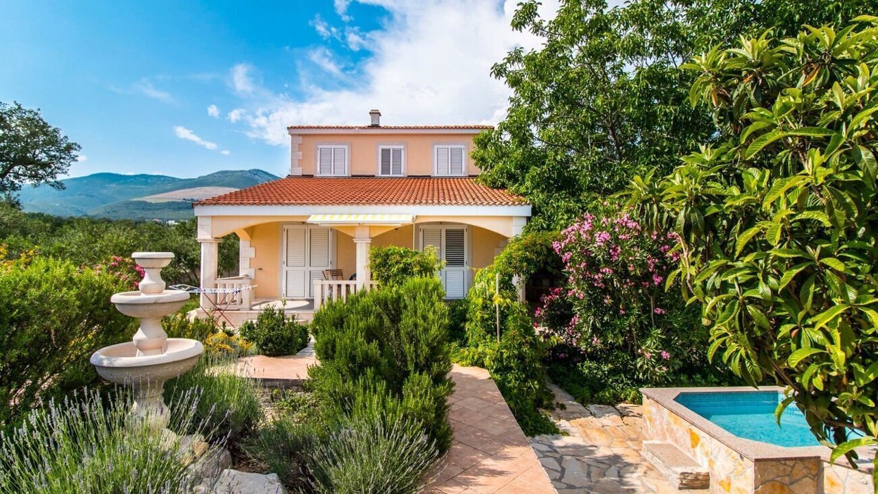 Photo of Outdoor in Rudine