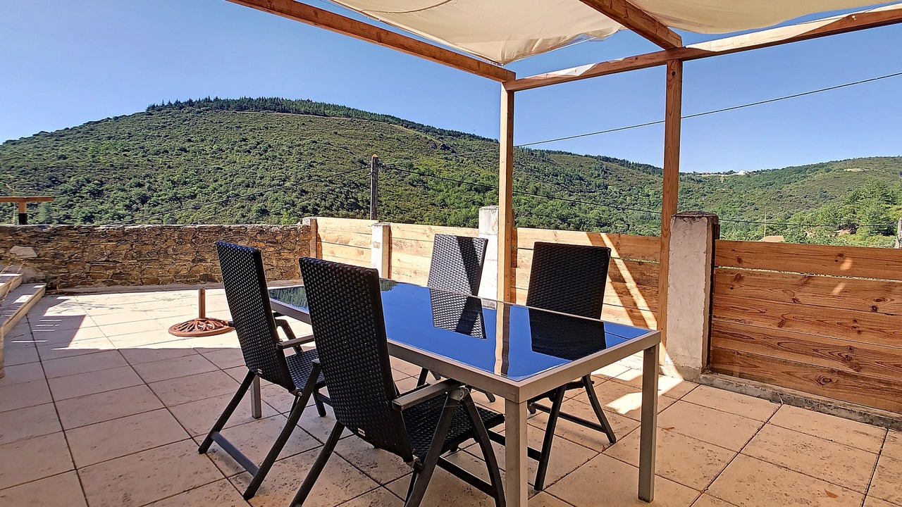 Photo of Patio Balcony in La Liviniere