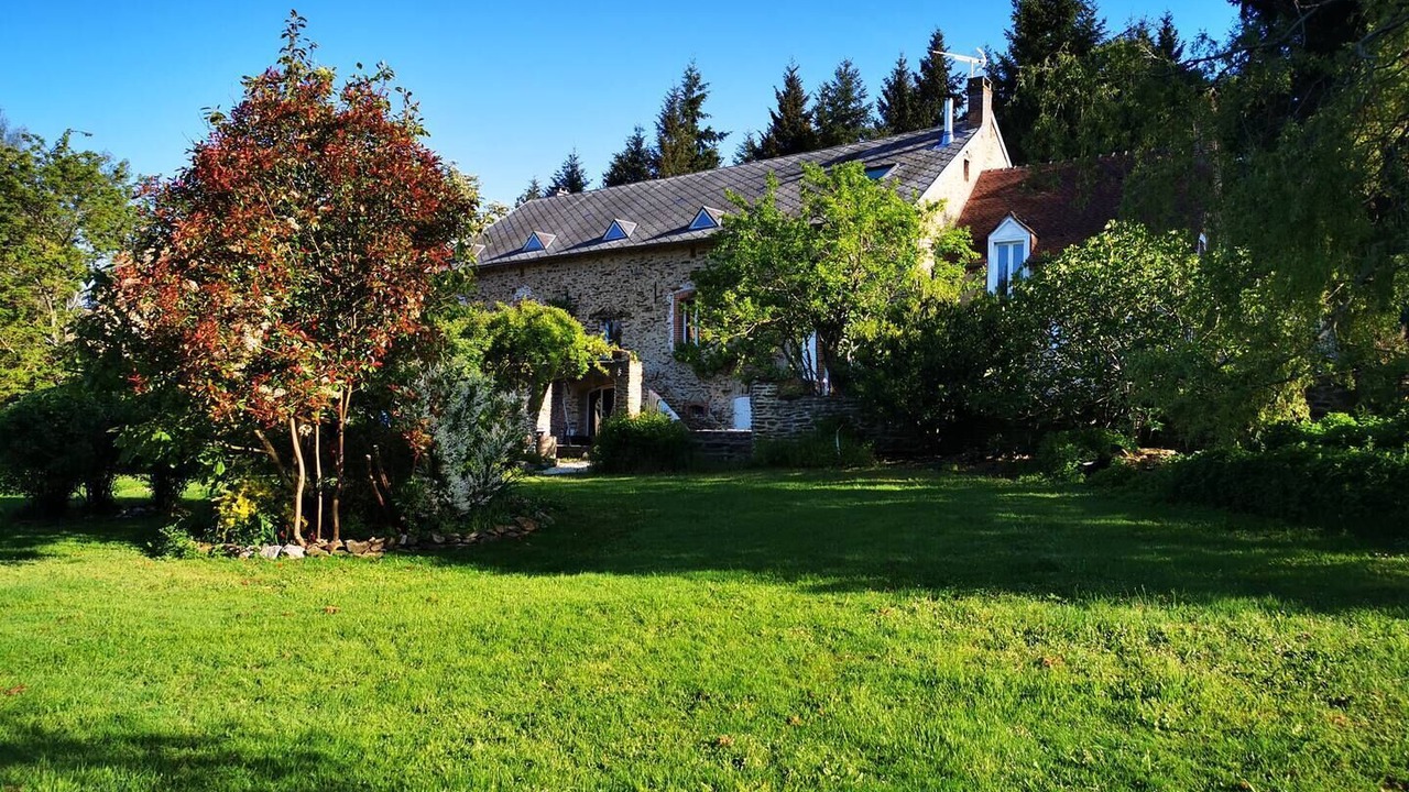 Photo of Outdoor in Bussiere-Saint-Georges