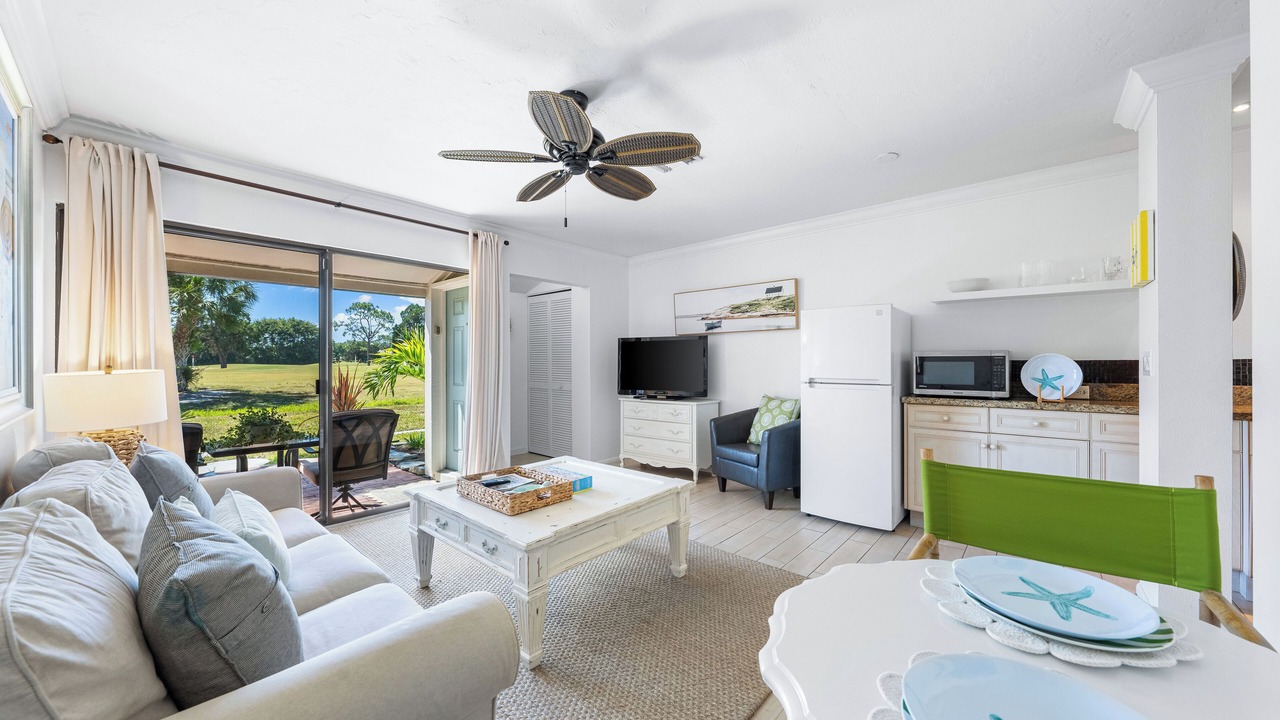 Photo of Livingroom in Bunker Oaks