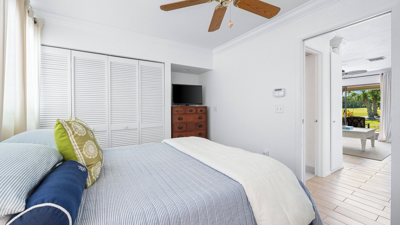 Photo of Bedroom in Bunker Oaks