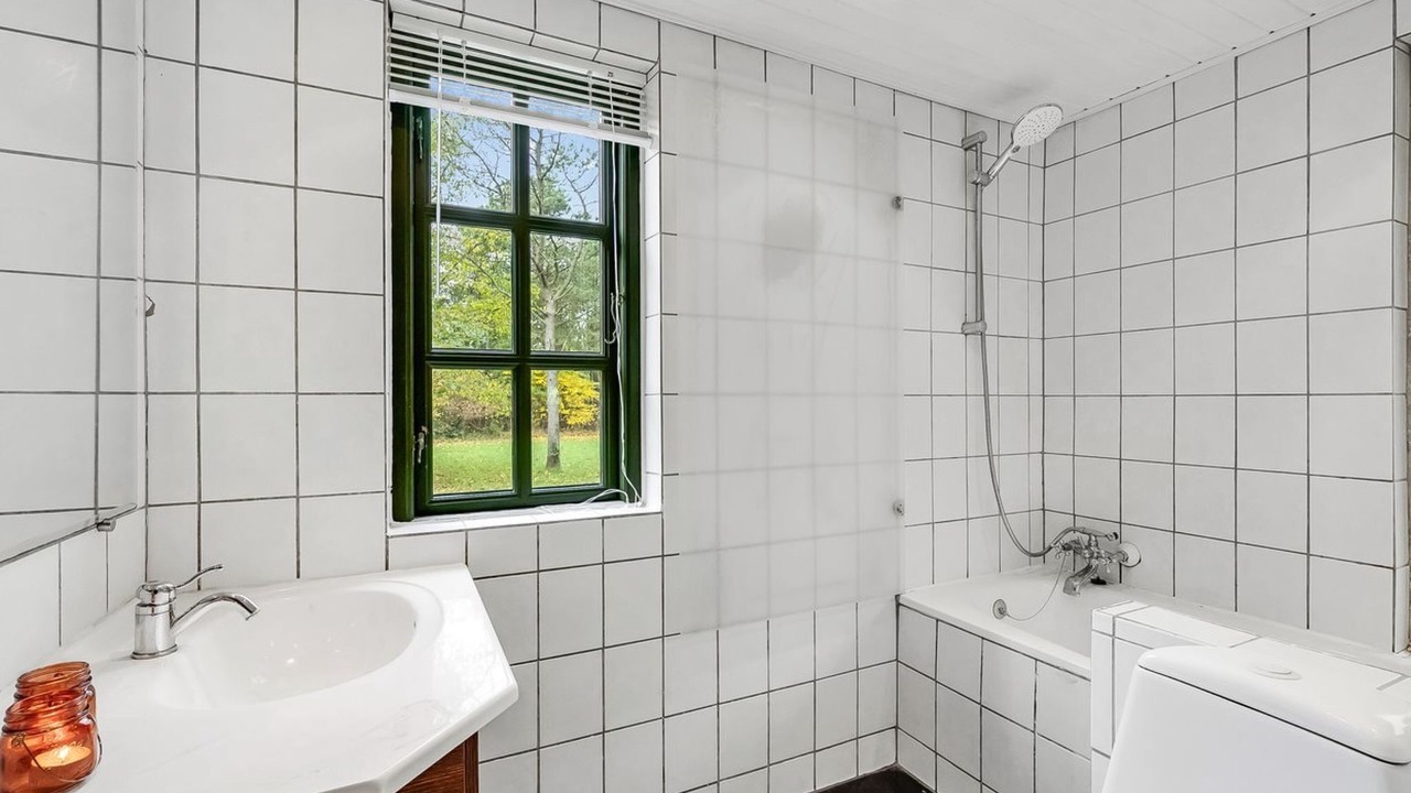 Photo of Bathroom in Øhuse