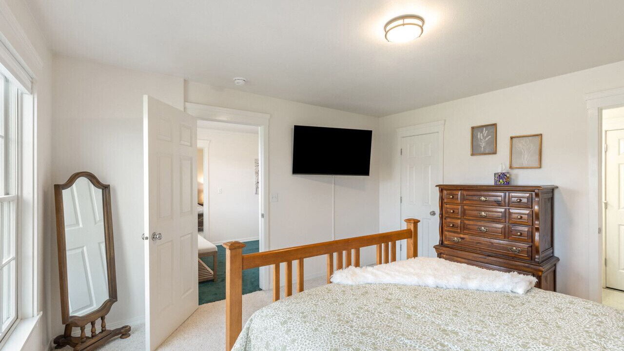 Photo of Bedroom in Corvallis