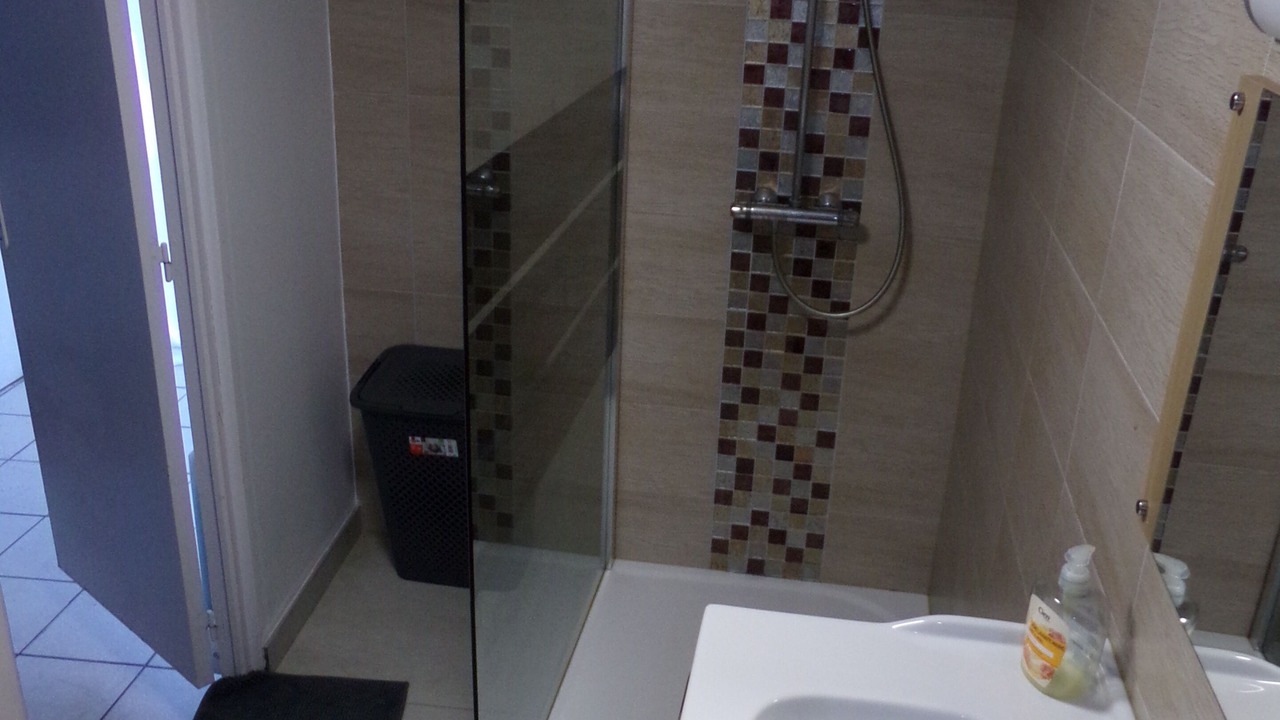Photo of Bathroom in Valenciennes