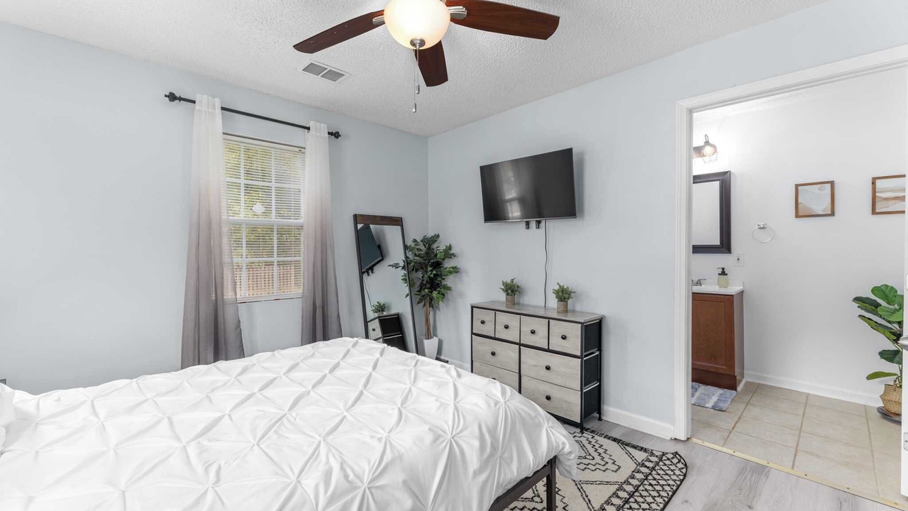 Photo of Bedroom in Scottdale