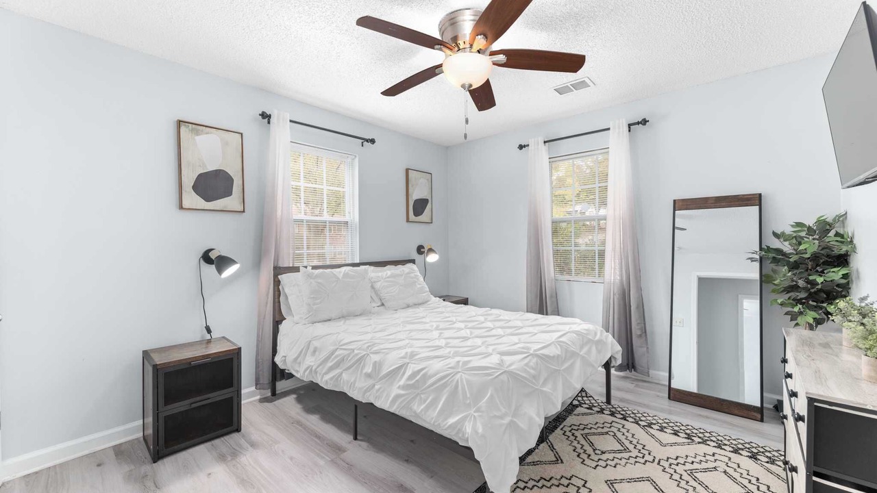 Photo of Bedroom in Scottdale