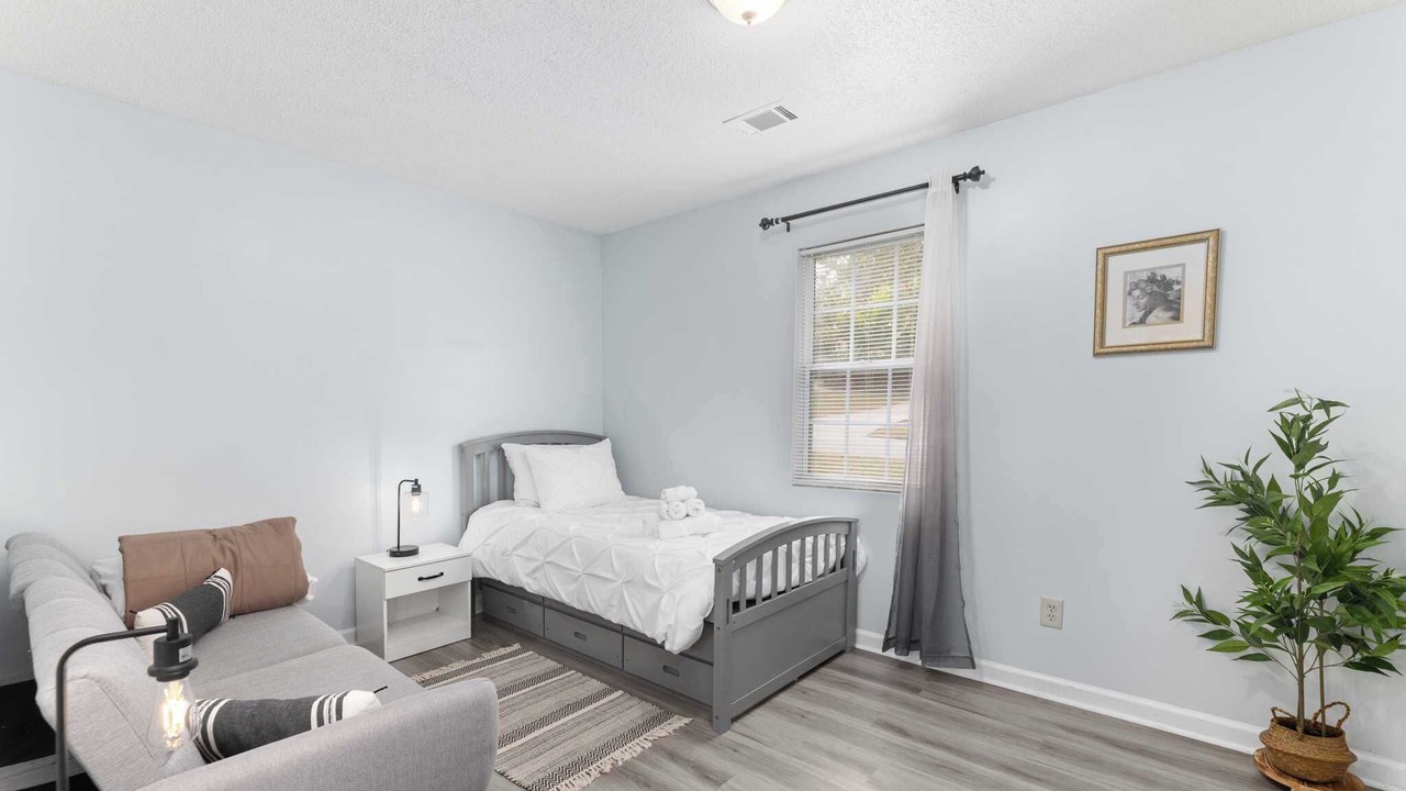 Photo of Bedroom in Scottdale