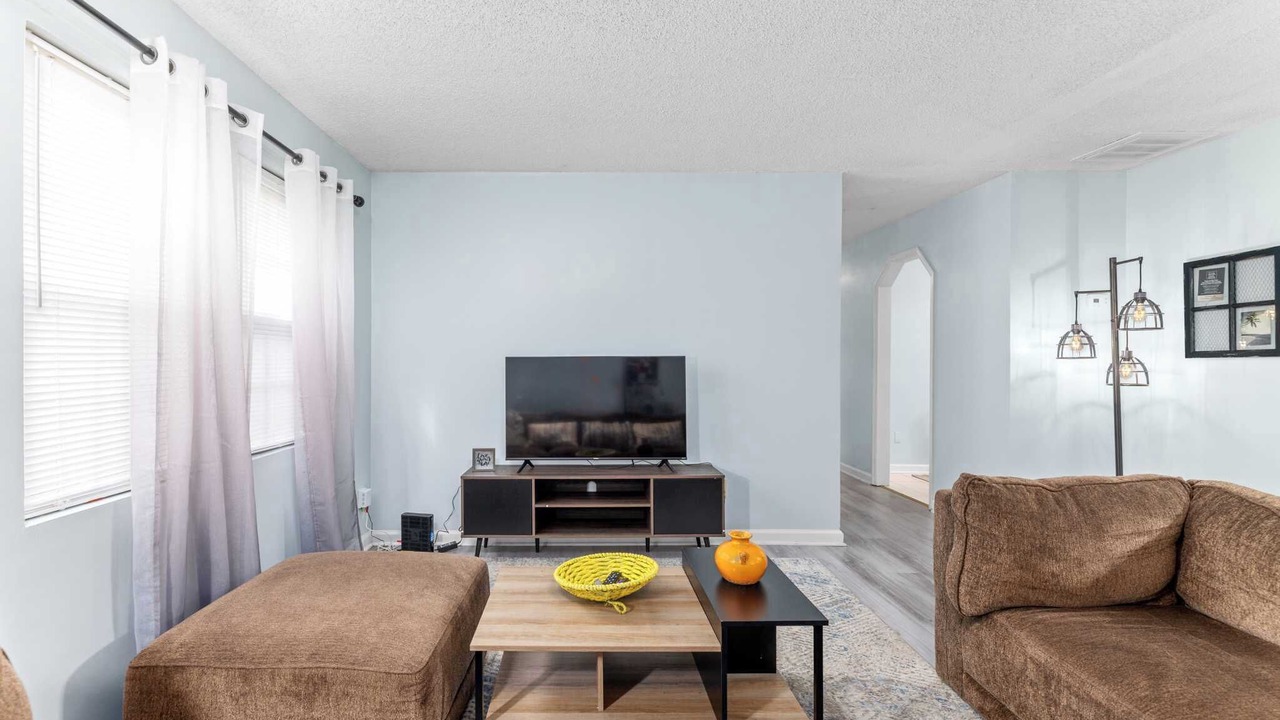 Photo of Livingroom in Scottdale