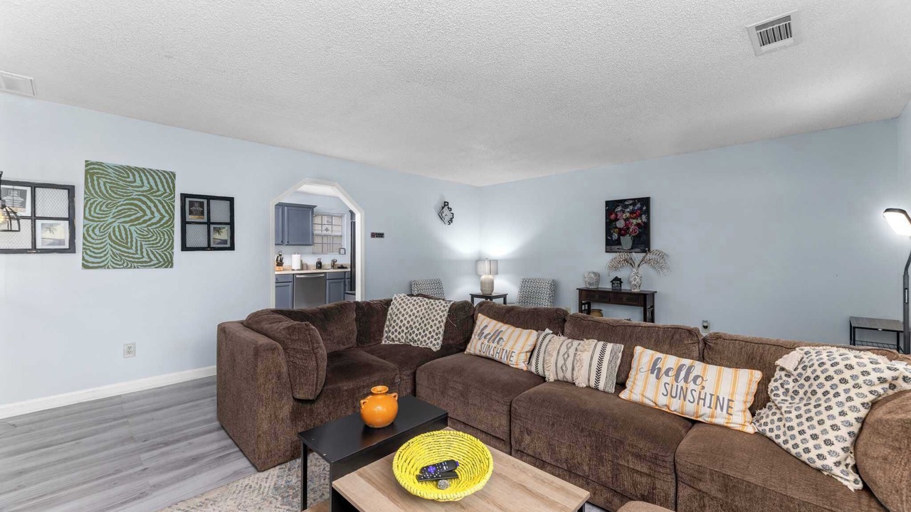 Photo of Livingroom in Scottdale