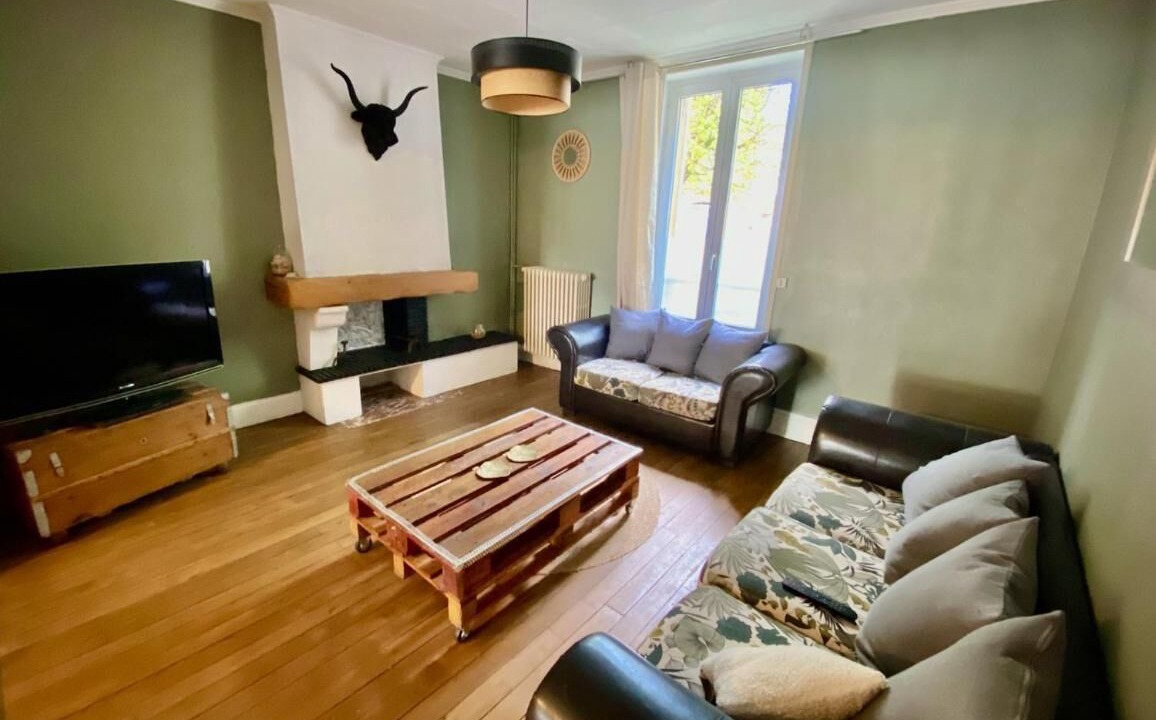 Photo of Livingroom in Charleville-Mezieres