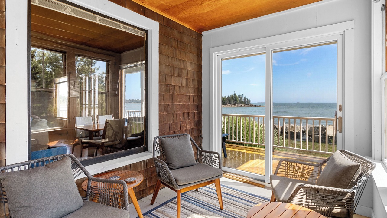 Photo of Livingroom in Owls Head