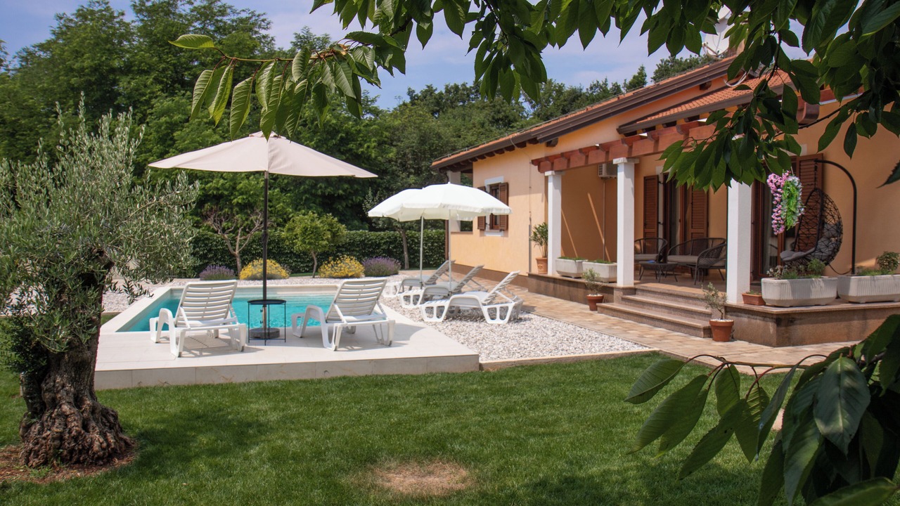 Photo of Outdoor in Buzinija
