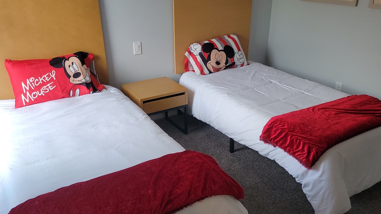 Photo of Bedroom in Sunset Lakes