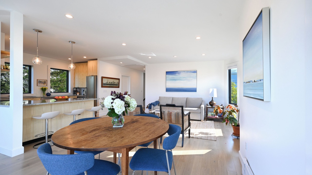 Photo of Others in East End