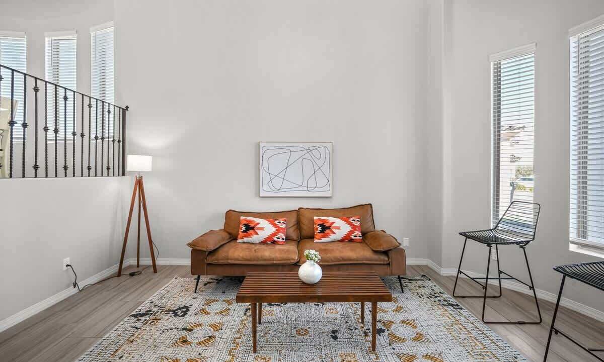 Photo of Livingroom in Biggs Field