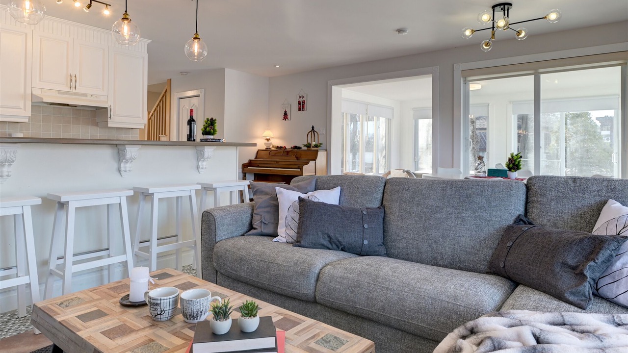 Photo of Livingroom in Saint-Andre-d'Argenteuil