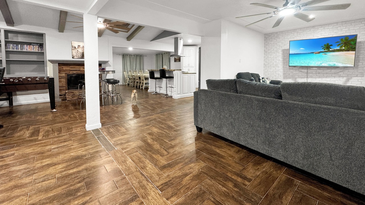 Photo of Livingroom in Biggs Field