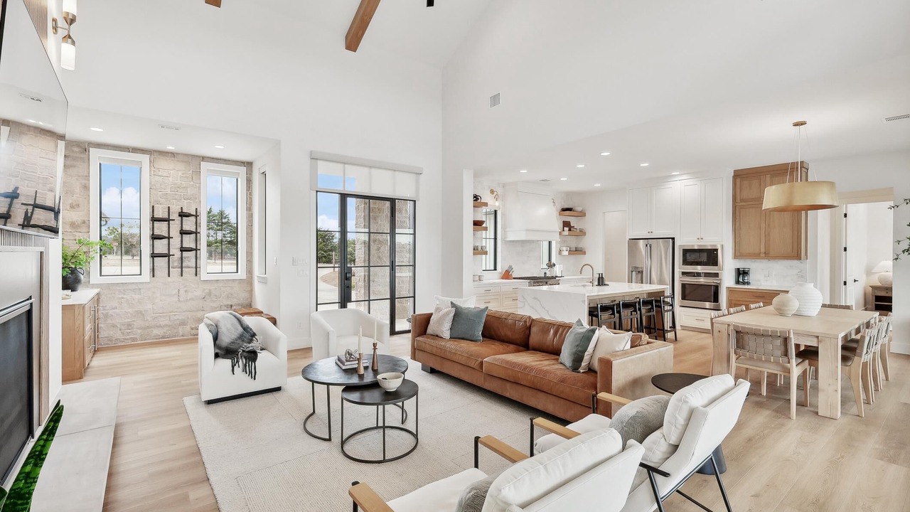 Photo of Livingroom in Palo Pinto County