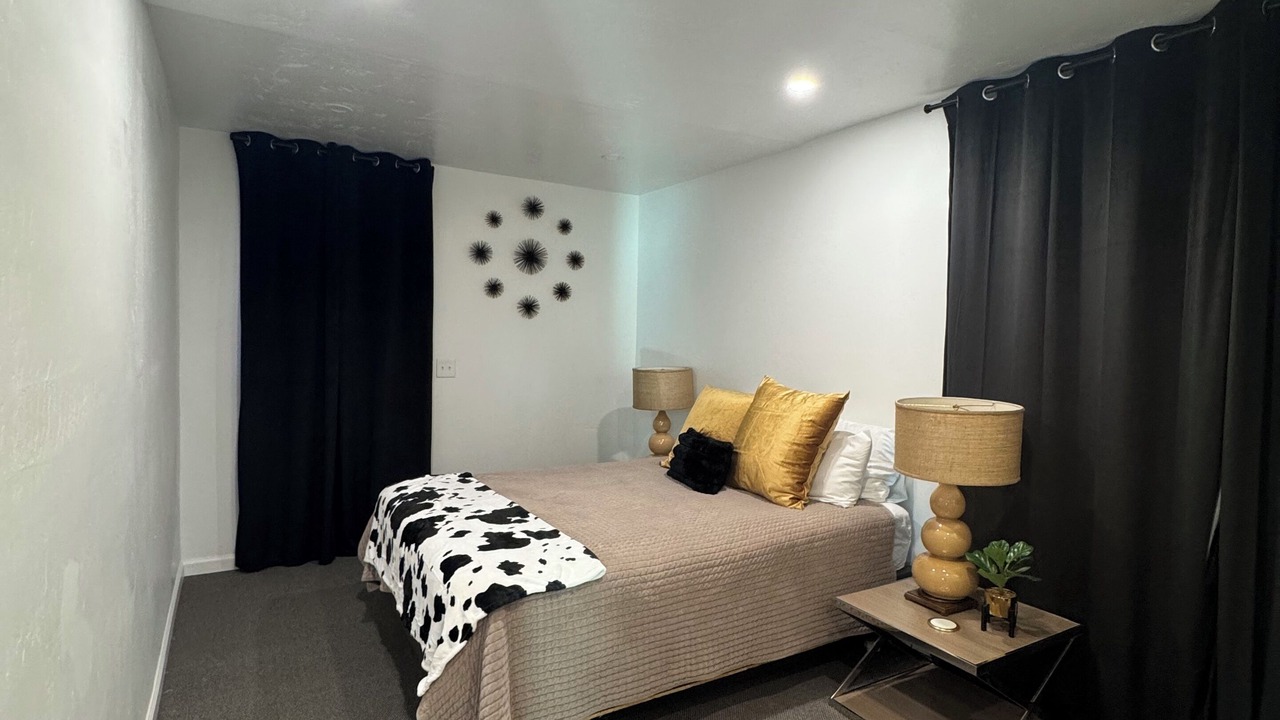 Photo of Bedroom in Winslow