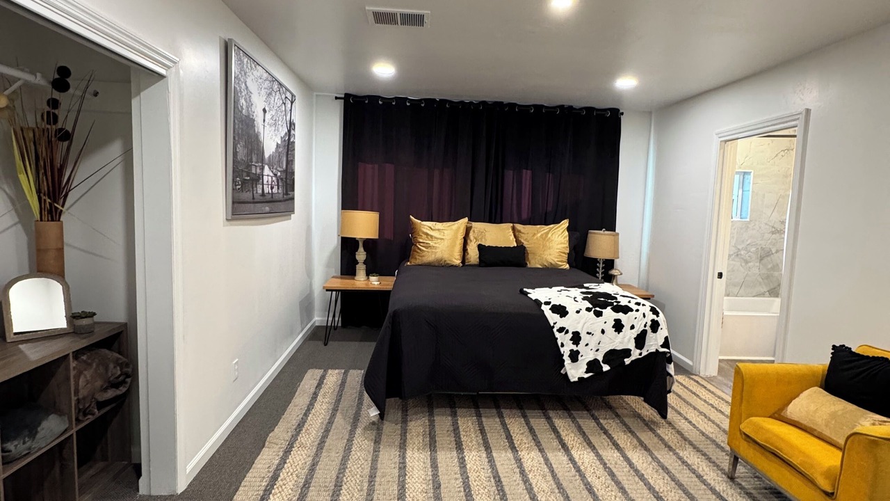 Photo of Bedroom in Winslow