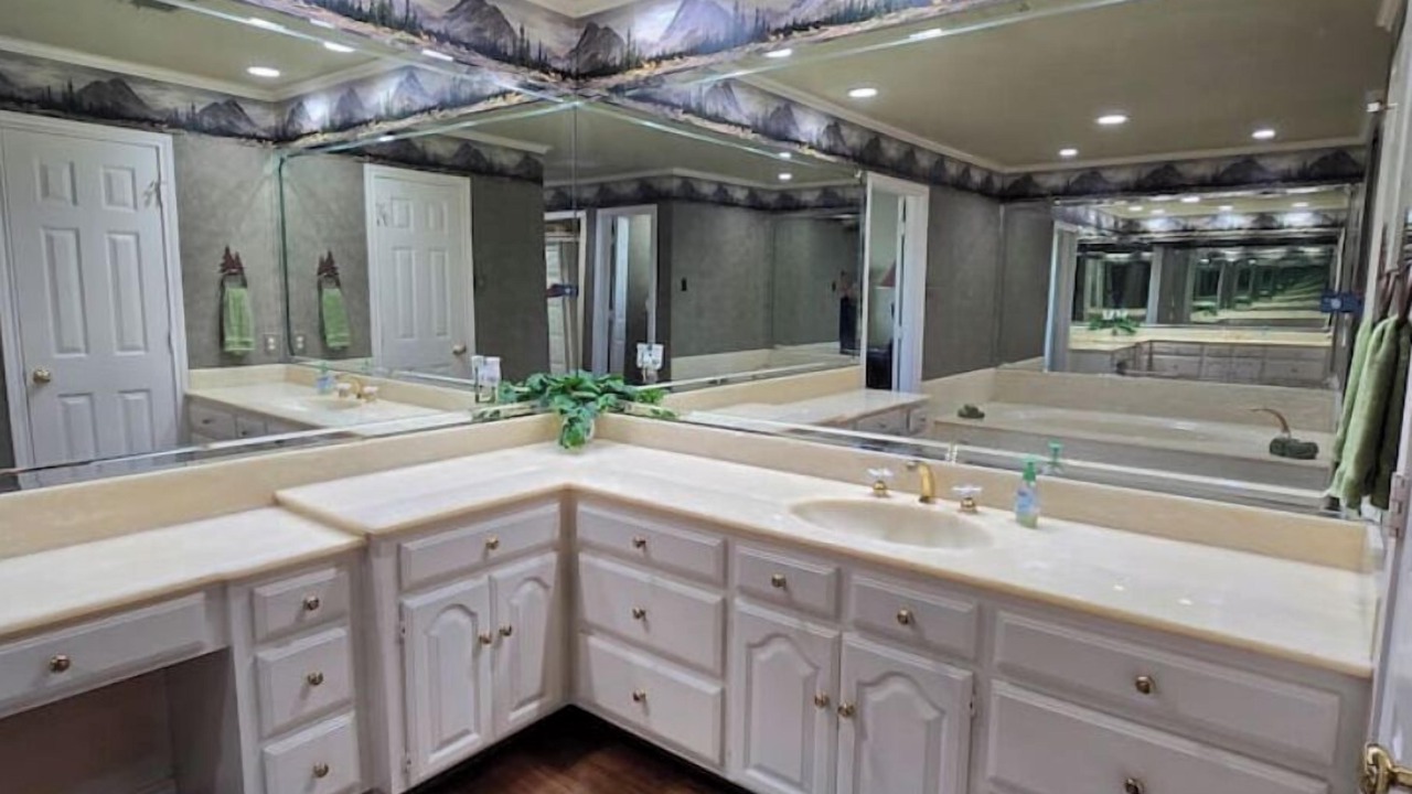 Photo of Bathroom in Pottsboro