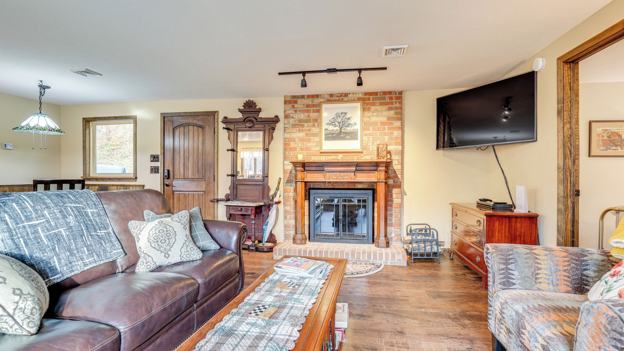 Photo of Livingroom in Cohocton