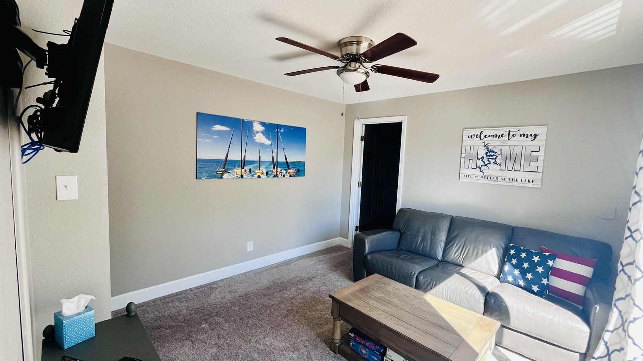Photo of Bedroom in Sunrise Beach