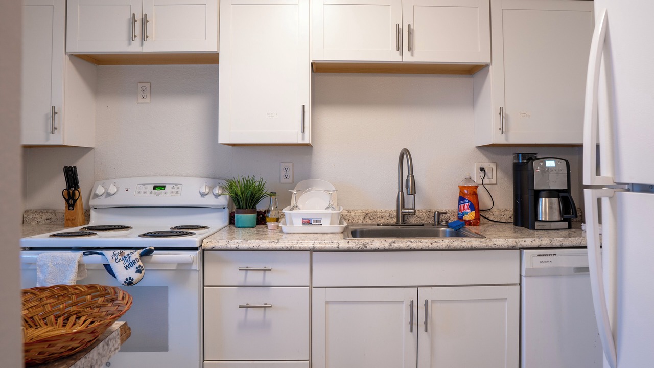 Photo of Kitchen in SeaTac