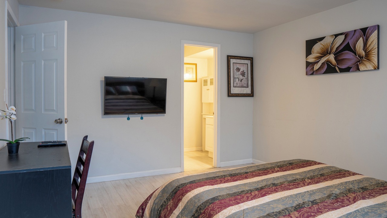 Photo of Bedroom in SeaTac