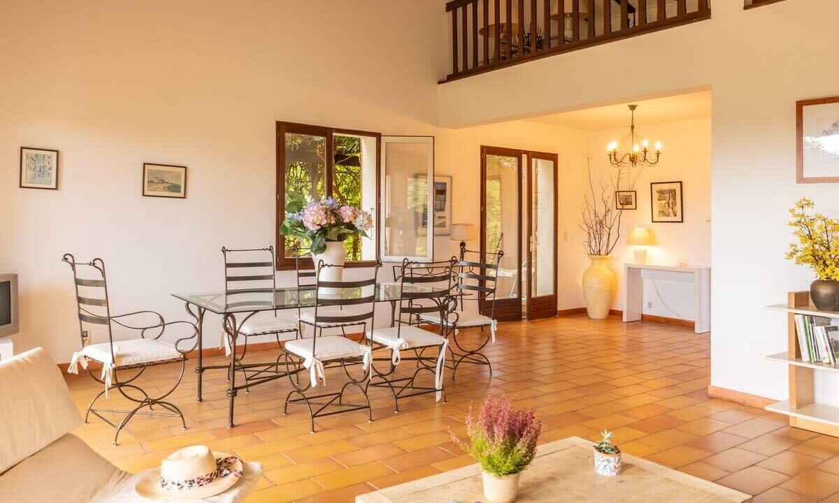 Photo of Livingroom in San-Nicolao