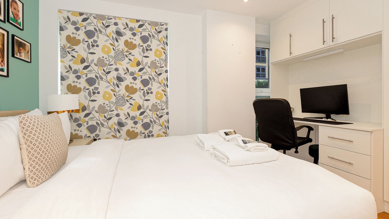 Photo of Bedroom in Sands End