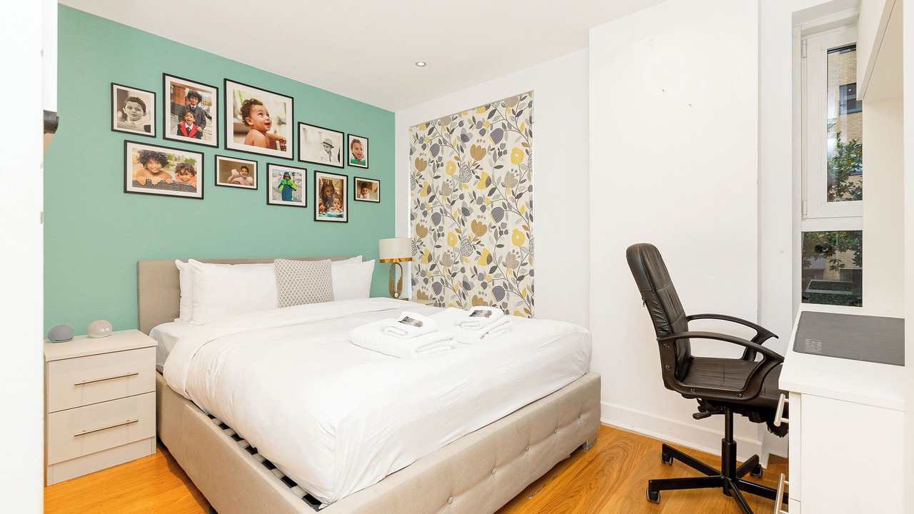 Photo of Bedroom in Sands End