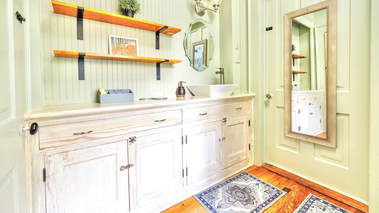 Photo of Bathroom in East Point