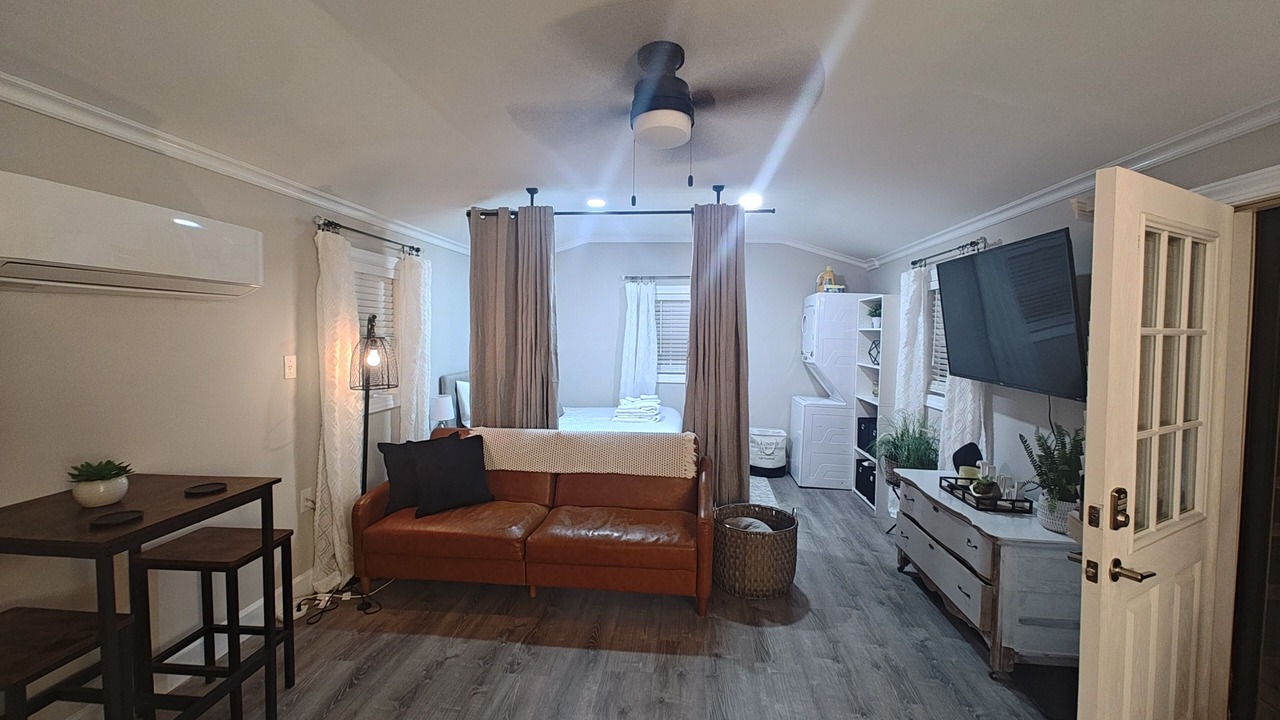 Photo of Livingroom in Pittsboro