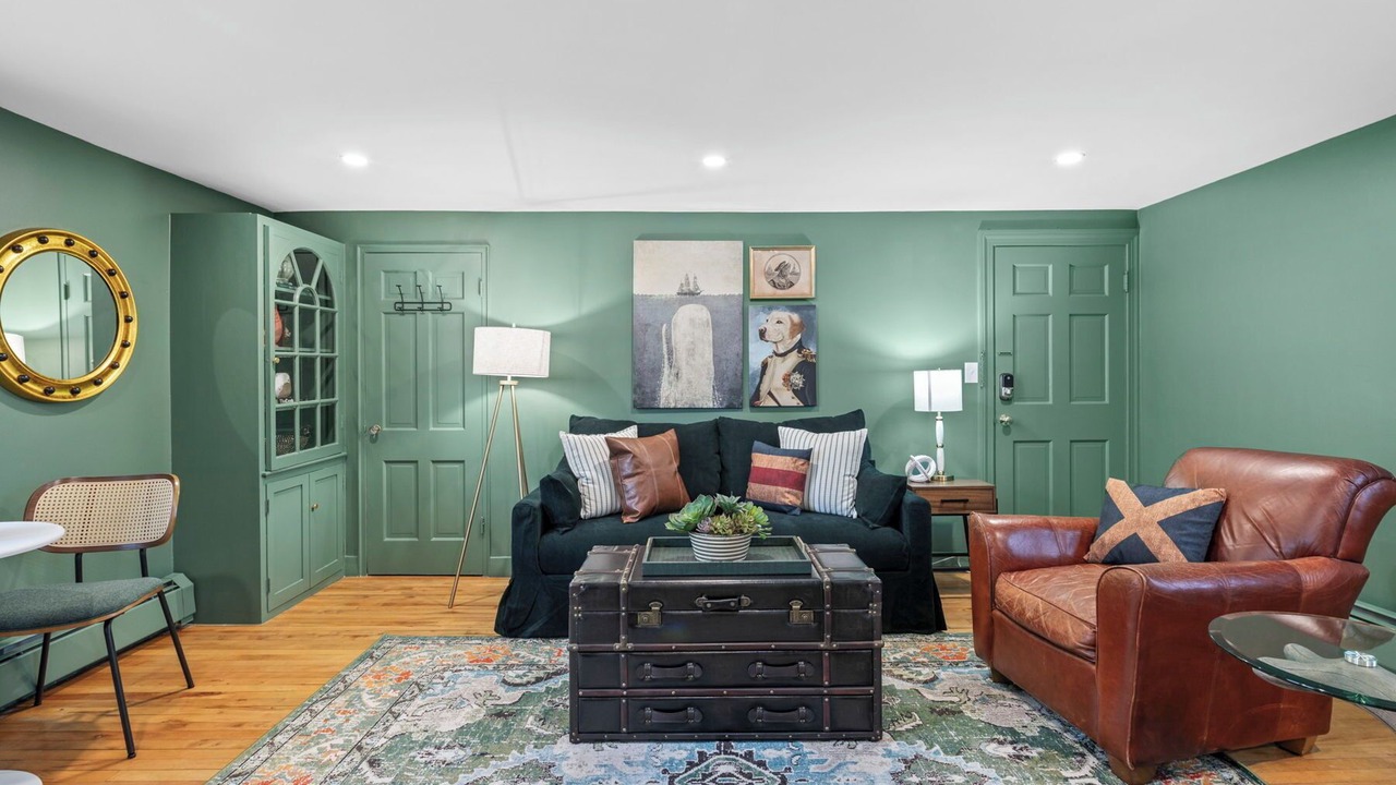Photo of Livingroom in Salem