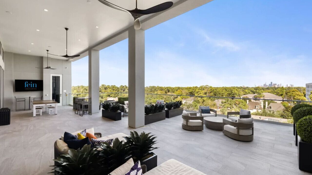 Photo of Patio Balcony in The Galleria