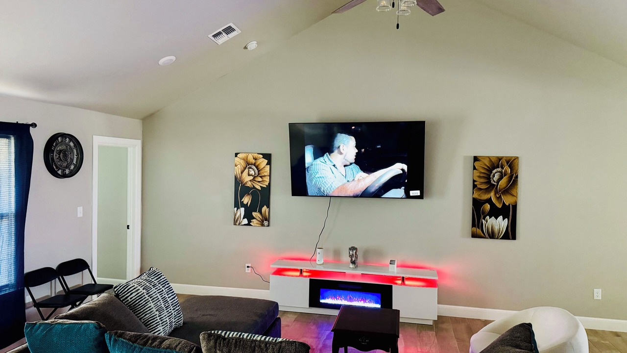 Photo of Livingroom in Lawton