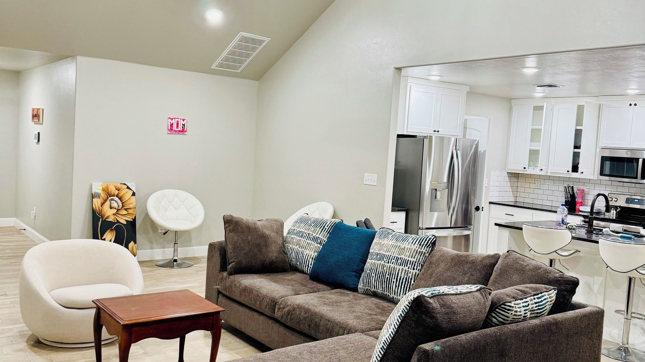 Photo of Livingroom in Lawton