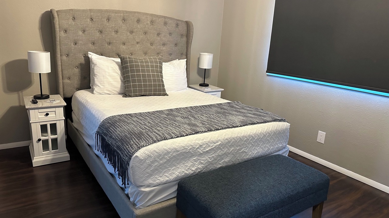 Photo of Bedroom in Grove