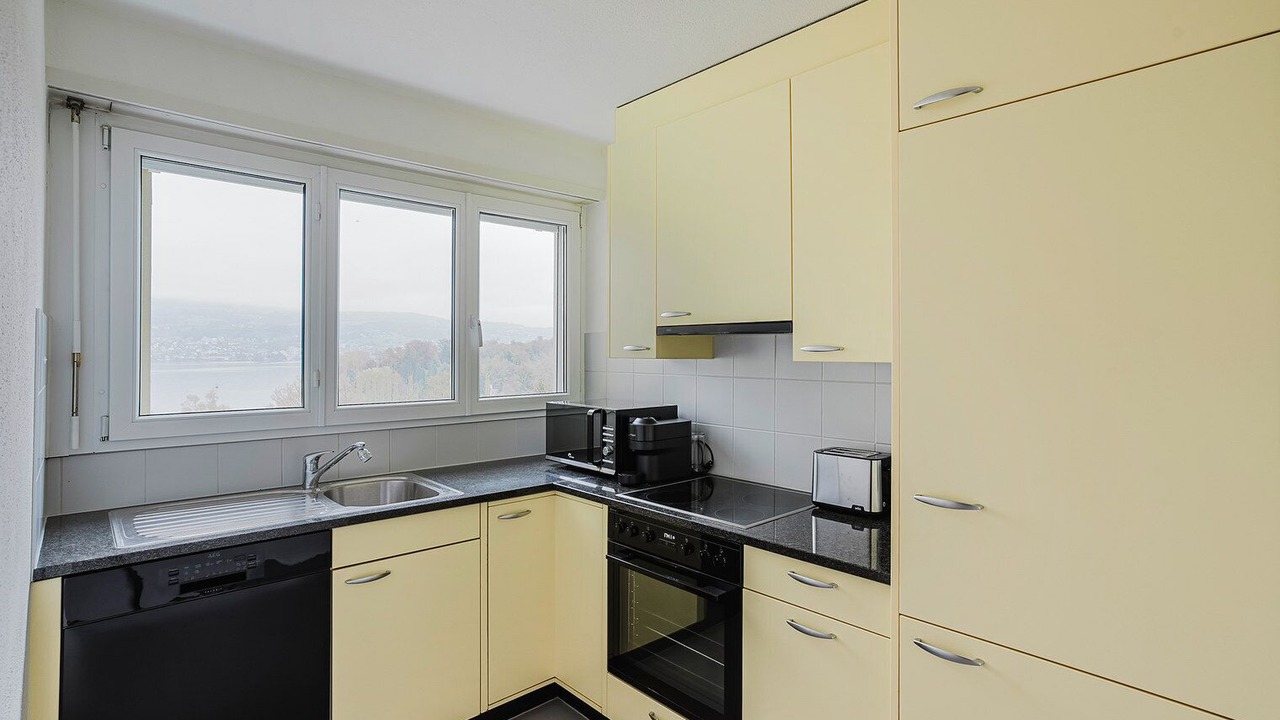 Photo of Kitchen in Horgen District